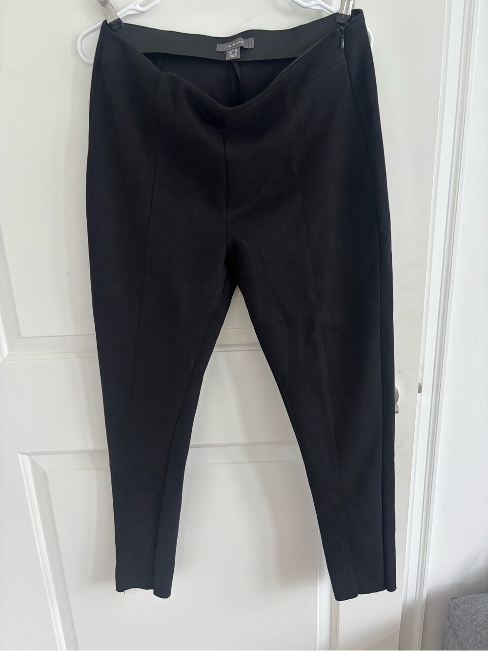 Black Ponte Pull-On Ankle Pants